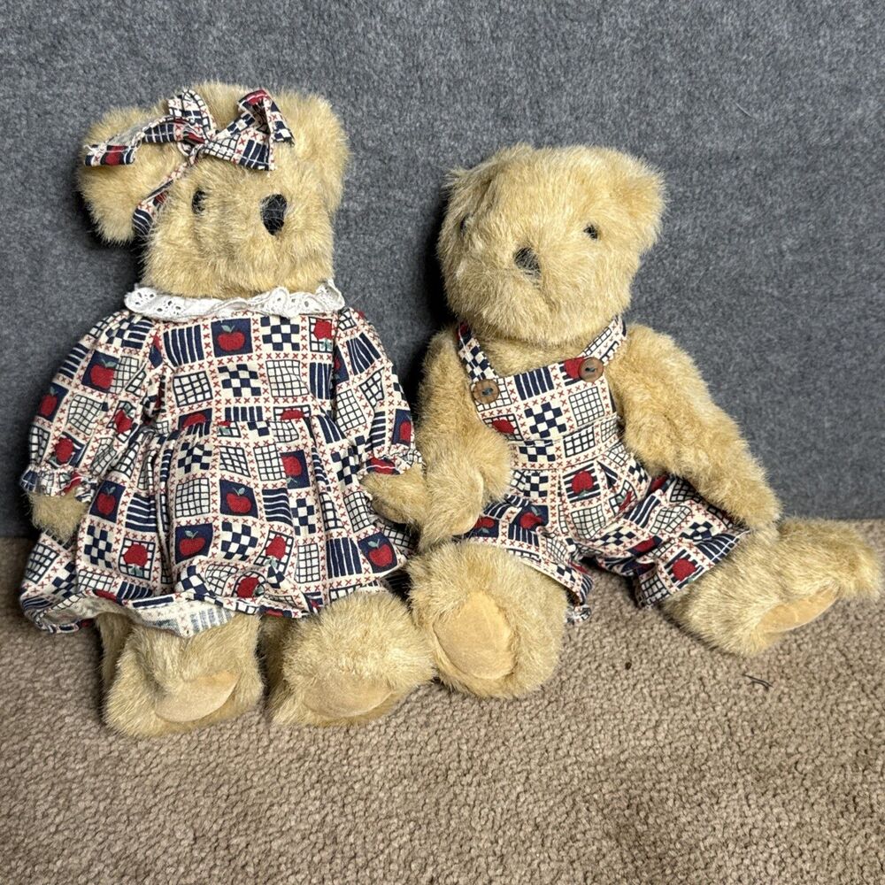 GREAT AMERICAN FUN CORP JOINTED ARMS TEDDY BEAR PLUSH VINTAGE APPLE OVERALLS
